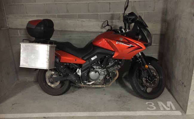 Cheap Indoor Motorbike Parking in Melbourne CBD