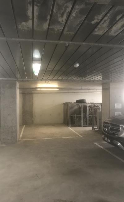 CBD 568 Collins, Opp Southern Cross Rail Station, Big Carpark No adjacent car, Min Lease 6 months