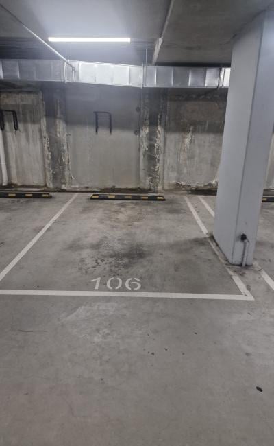 Indoor lot parking on Collins Street in Mentone Victoria