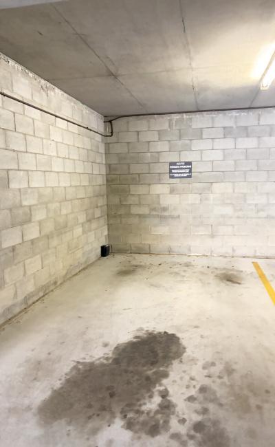 Undercover car park in Newstead/ Teneriffe, close to Gasworks, ferry terminal and bus stops.