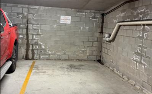 Undercover Basement Car Space, Commercial Road Teneriffe