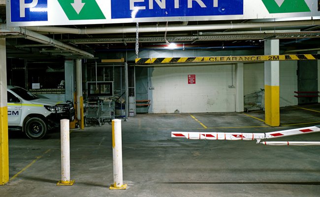 Coogee - Secure Unreserved Parking in Shopping Centre