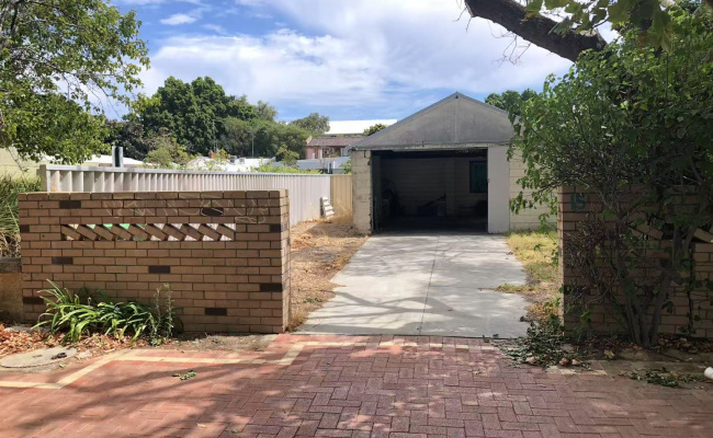Close to UWA and Sir Charles Gairdner Hospital parking spaces