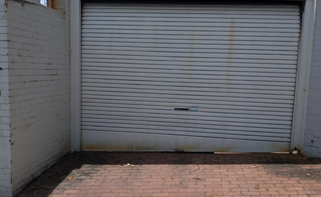 Off lane secure Paddington parking,  close to fiveways and Glenmore Rd