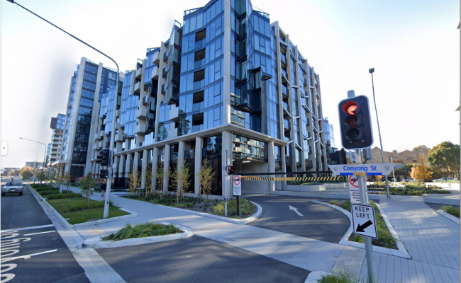 Secured parking in Reid (Metropol 1/2/3)