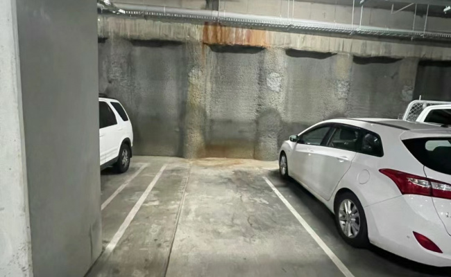 Great parking space at Canberra CBD!!!!!!!