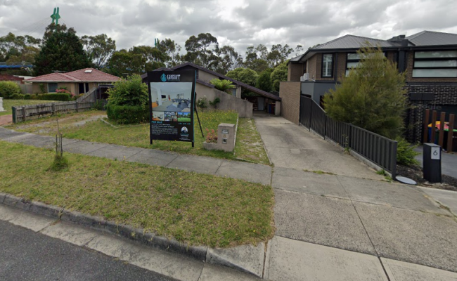Driveway parking on Coral Gum Court in Narre Warren Victoria Driveway parking on Coral Gum Court in Narre Warren Victoria