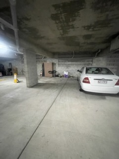 South Brisbane - Safe, Secure and Convenient Car/Ute Parking near UNI