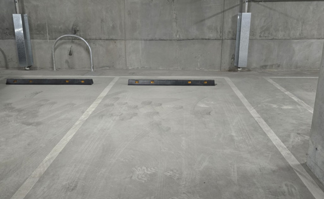 Secure parking 24/7 access South Bank