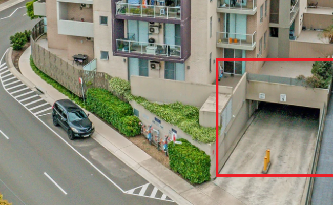 Private parking in Building M Centenary Park