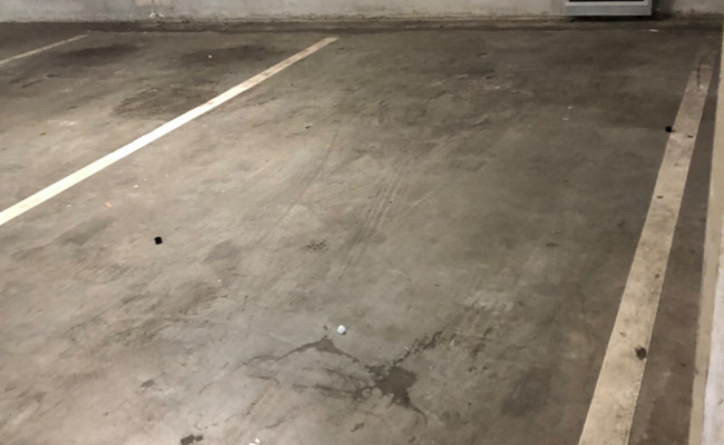 Secure Parking Close to Royal Melbourne Hospital and Mel Uni