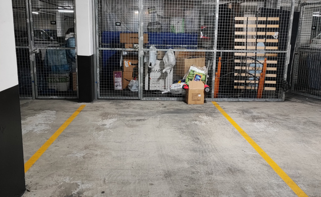 Parramatta - Great Indoor Parking close to Train Stations
