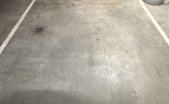 Prime spot in Cremorne secure basement - short or long term