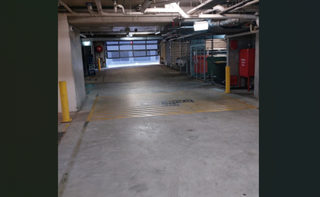 Darlinghurst - Secure Crown Street Apartment Carpark close to Hyde Park