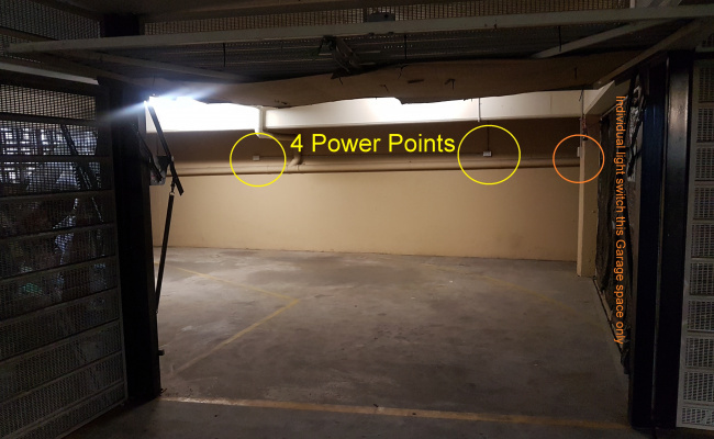 Extra Large Lock Up Garage with 24 Hours Card Access
