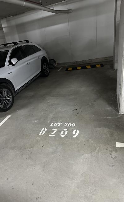 Great parking space Forest Lodge, near Jubilee Park, Glebe, 7 min to usyd