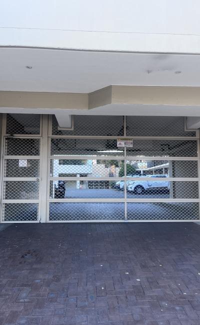 1min from Bondi Beach - undercover and secure