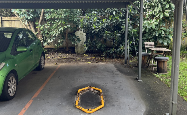 Great easy accessible undercover parking in Bondi Beach