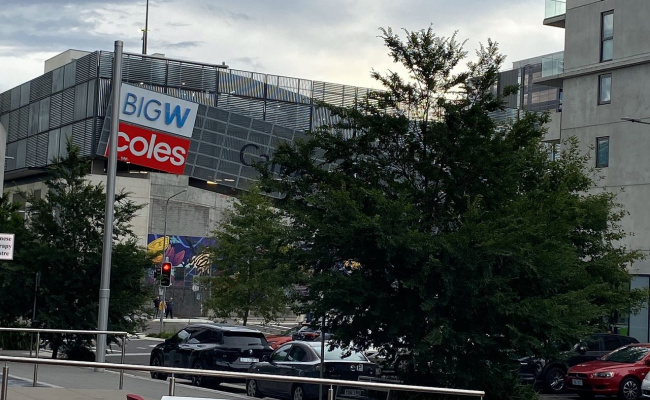 Great car space, 3 min walking near the Canberra center shopping mall #1