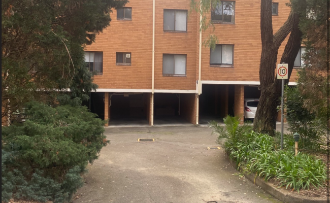 Two-car / long truck parking space in Cooks Hill, Darby Street