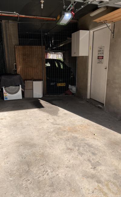 Great secure lock up garage in Balmain close to CBD!