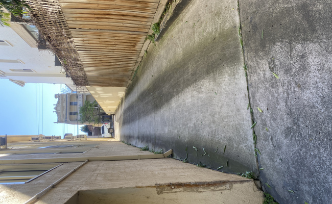 Great parking space near South Yarra station