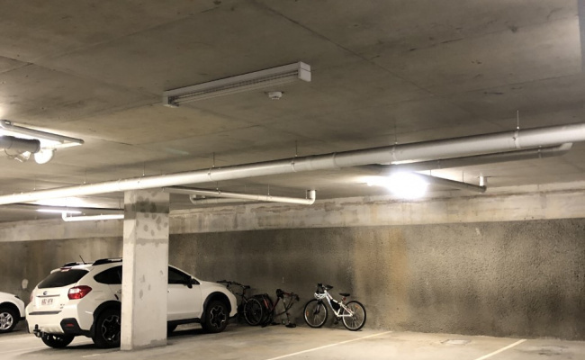 Great car park space near UQ. Secure, handy and  spacious