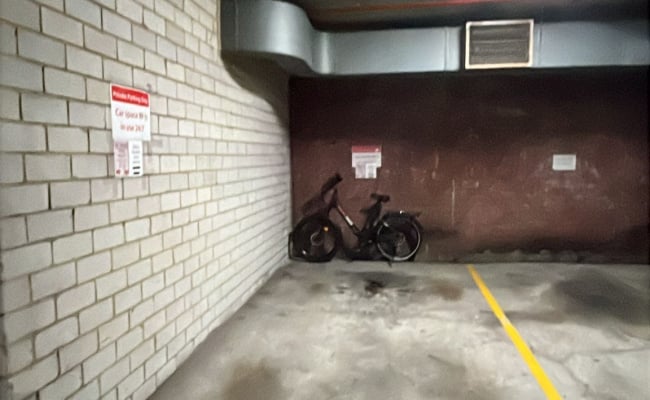 Convenient parking Darling harbour dixon street