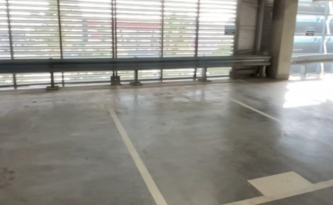 Minimum 6-month lease required