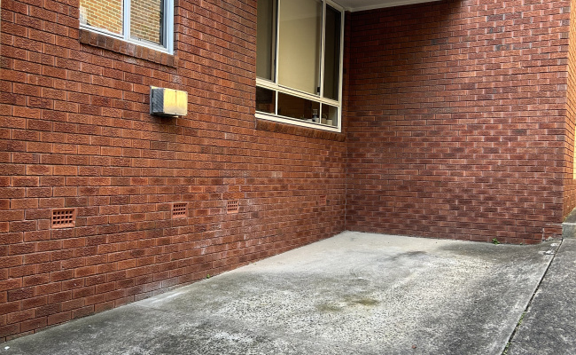Ideal Randwick parking space close to hospital, shops and 10 minute walk to Coogee beach