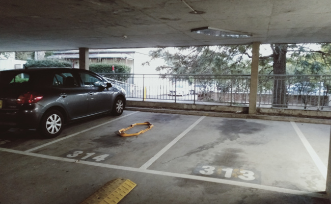 North Sydney - Secure Parking near Train Station