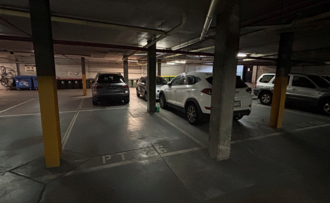 Secure undercover car park for lease Carlton, walking distance to CBD, RMIT & Melbourne Uni