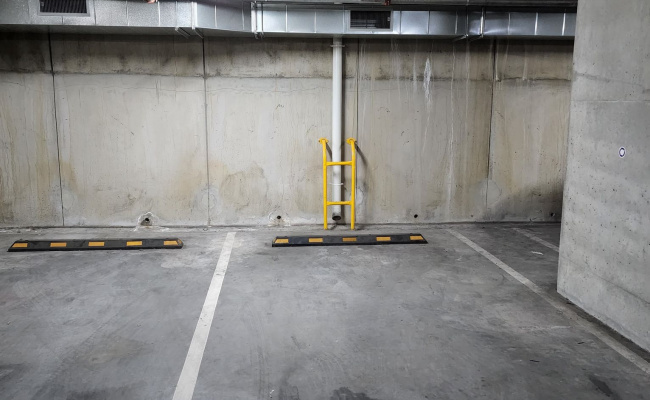 Great Parking Space Near Queen Vic Market and CBD