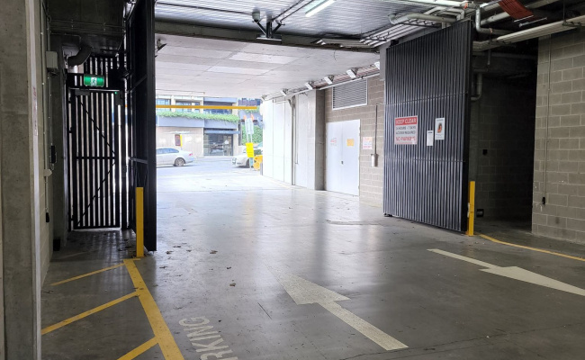 Great Parking Space Near Queen Vic Market and CBD