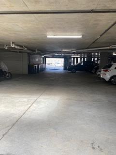 Undercover Parking Spot - 2 mins from Vic Market