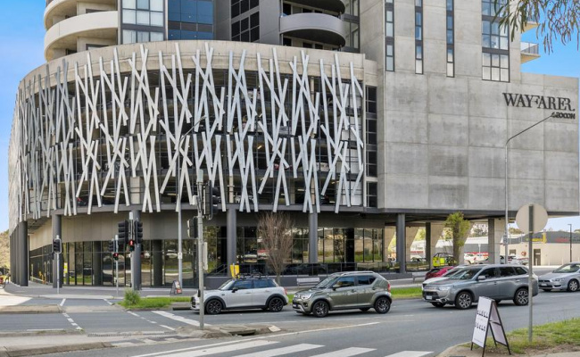 Belconnen - Excellent Indoor Parking Near Woolworths