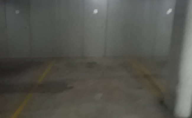 Phillip - Secure Underground Parking next to Woden