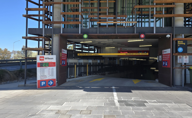 Great paking space in the Nishi building close to the CBD.