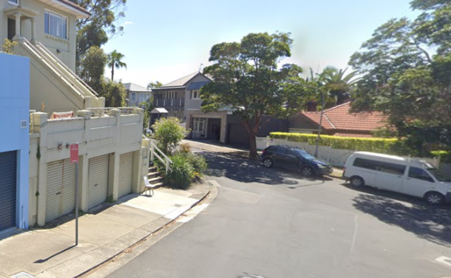 Bondi Beach Lock up Garage