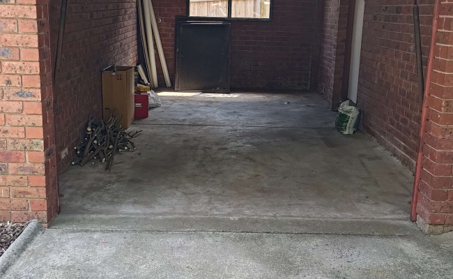Burwood - Secure Garage for Parking/Storage near Anytime Fitness
