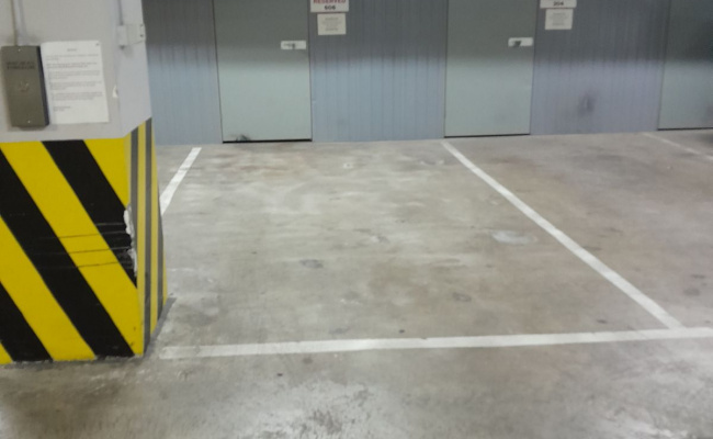 Melbourne - Secure Indoor Parking in CBD #1