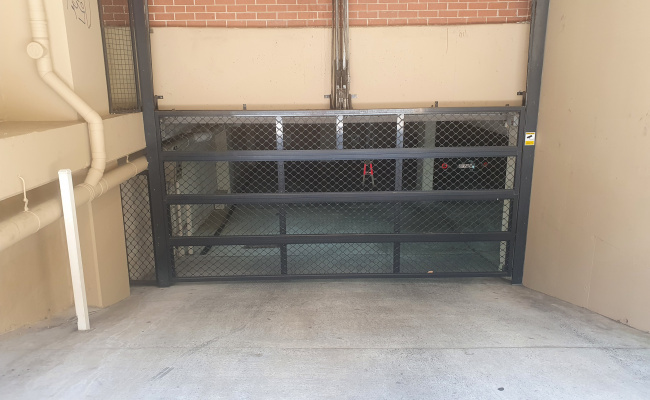 Underground, secure, lock up garage - 500m from Central station in the heart of Surry Hills
