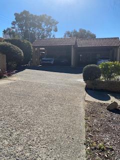 Affordable parking near to bus stop towards Perth city or Fremantle.