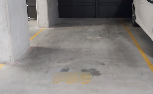 Belconnen - Secure Indoor Parking close to Westfield
