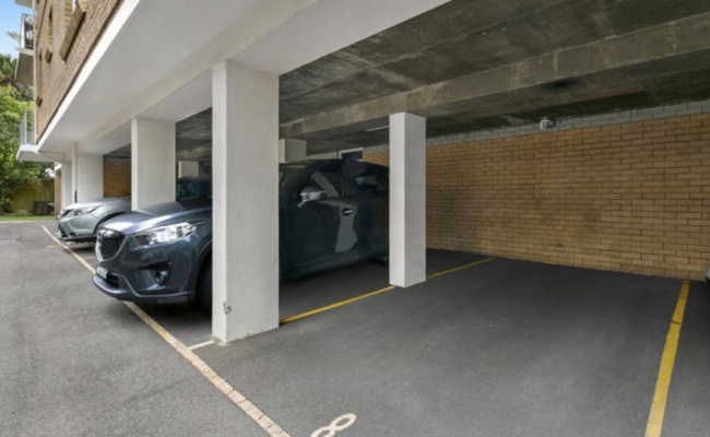 Easy Access Parking Space in Prime Crows Nest Location