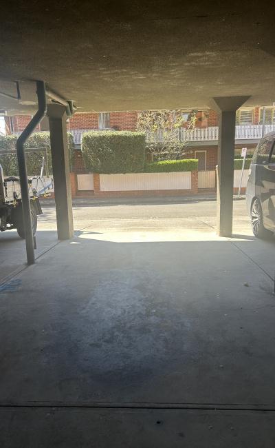 Great parking space at crows nest