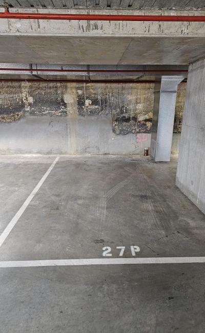 Great parking space at the heart of CBD