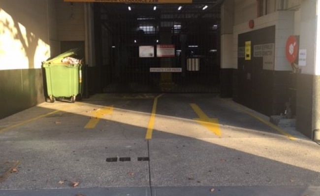 St Kilda - Secure Indoor Parking Close to Tram Station