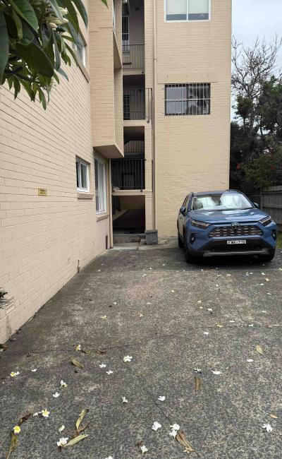 Great parking near Bondi/Tamarama beaches