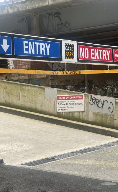 Melbourne- Secure Indoor Parking close to Crown Casino